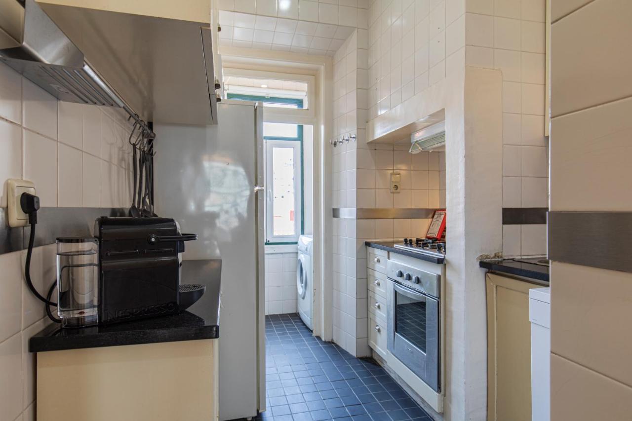 Typical 2Bdr Apartment In Lisbon By Lovelystay Exteriör bild