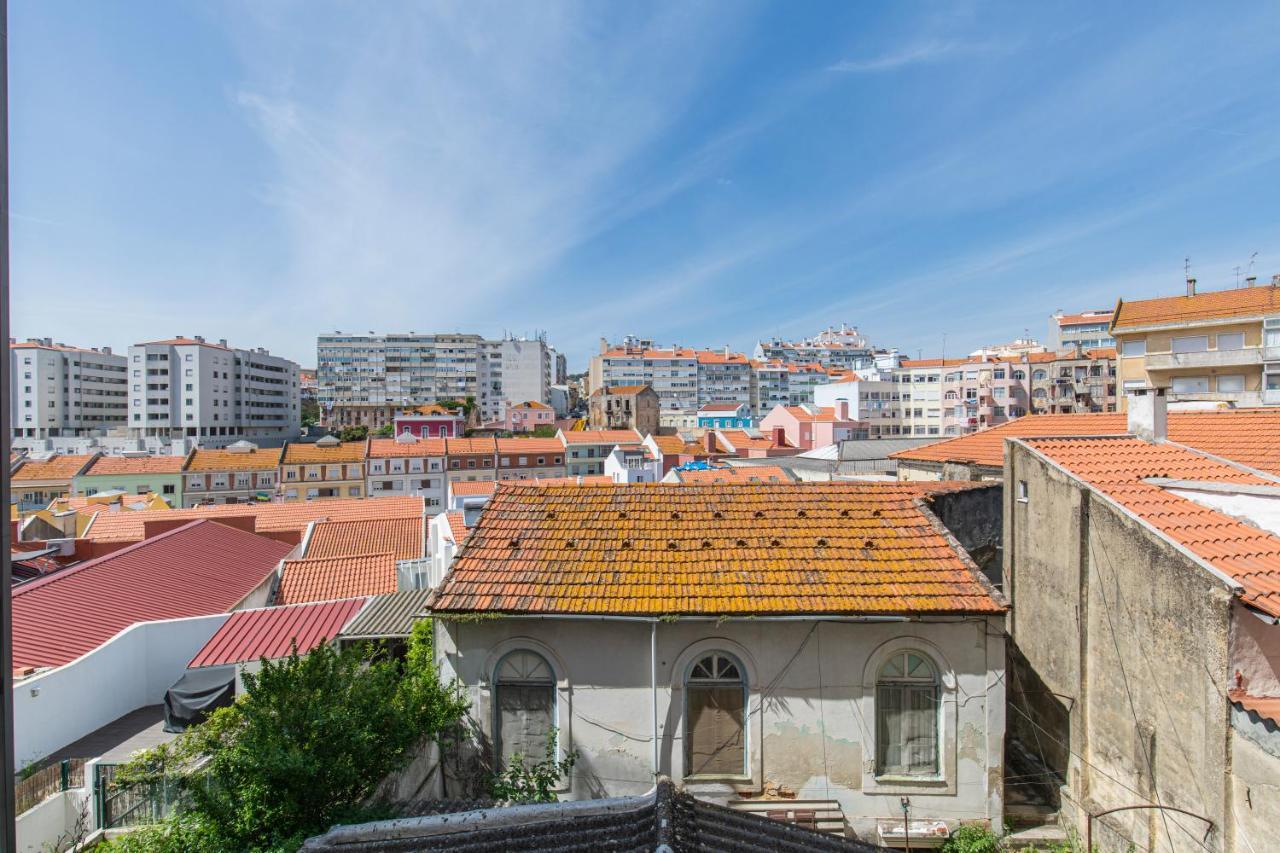 Typical 2Bdr Apartment In Lisbon By Lovelystay Exteriör bild